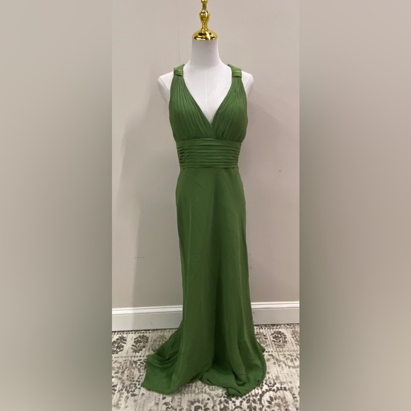 Bari Jay Dresses & Skirts - Bari Jay Green Sleeveless Halter Gown for Prom